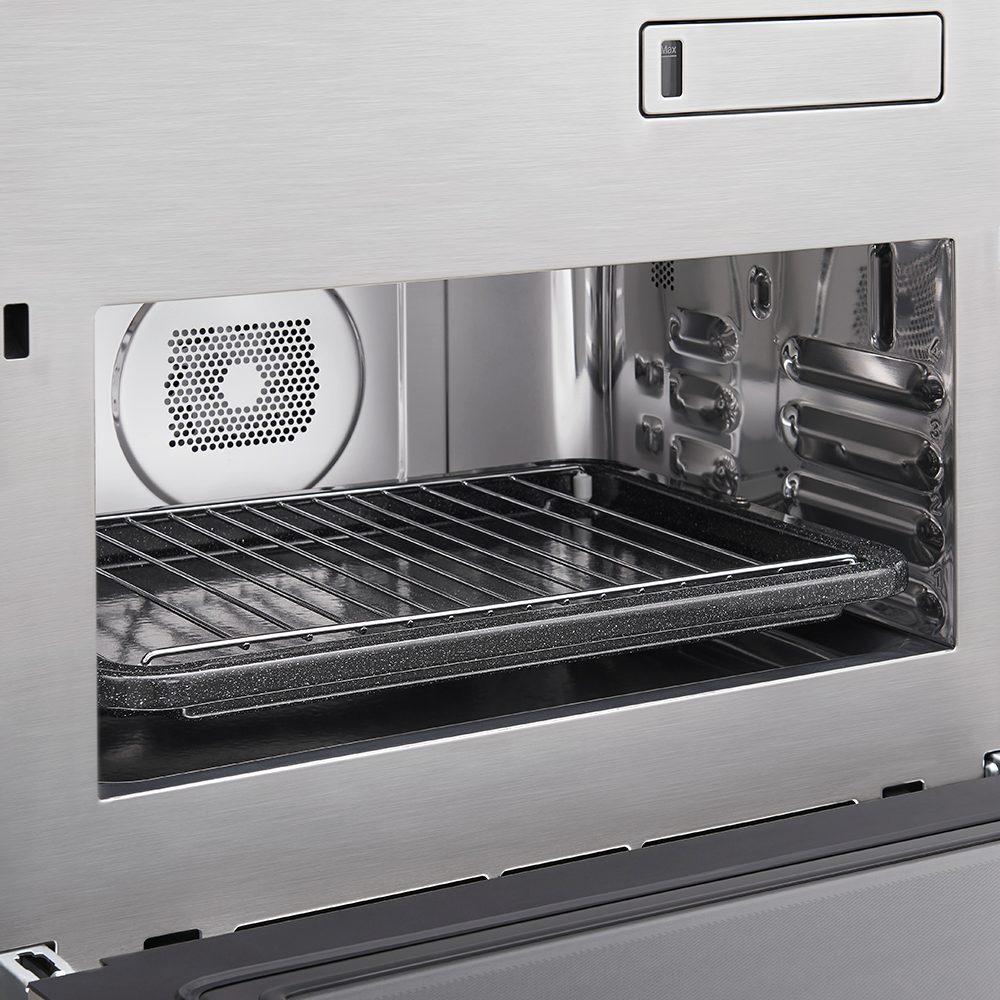 Духовой шкаф с микроволнами и паром Signature Kitchen Suite SKSLV2421MS